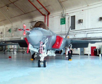 F-35C JSF Pax hangar