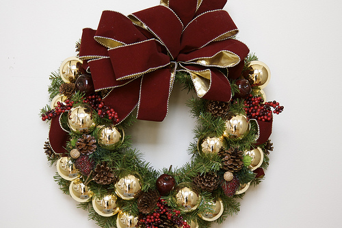 gold holiday wreath