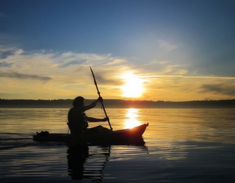 kayak silhouette