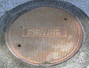 998px-Sewer_cover