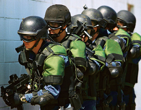 US_Customs_and_Border_Protection_officers