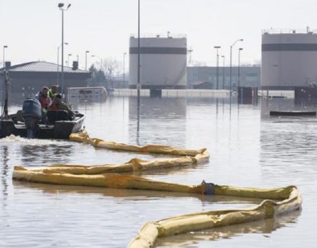 Amid Spring Disasters, Military Preps for Hurricane Season